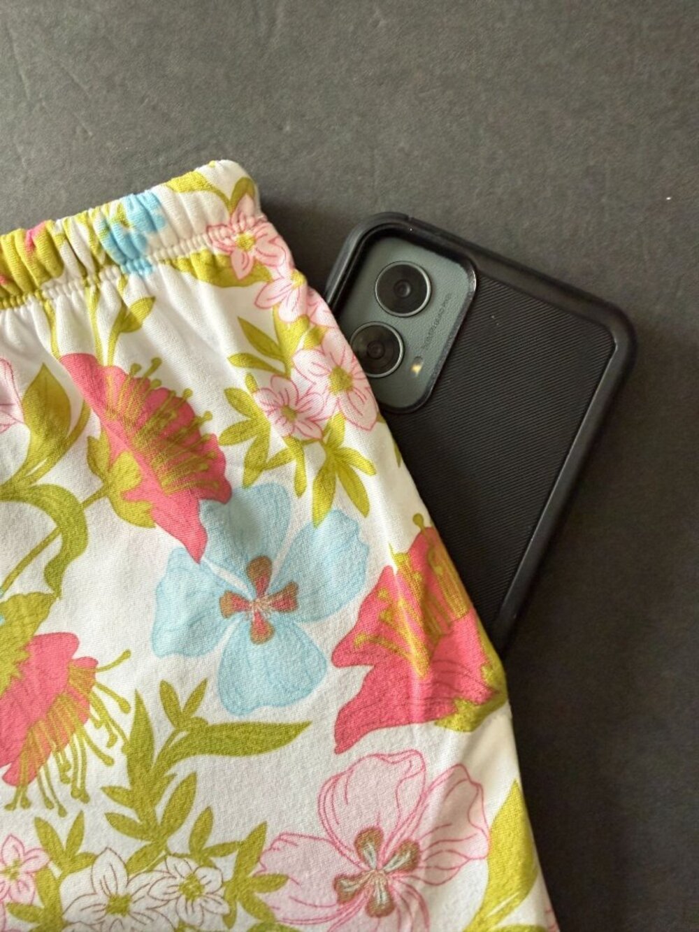 NWT Vera Bradley Womens Floral Pajama Set XL Button-Up Shirt Shorts Pockets - Picture 11 of 14